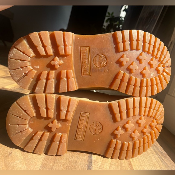 Women's Timberland Premium 6-Inch Waterproof Boot Size 8 - Picture 7 of 13